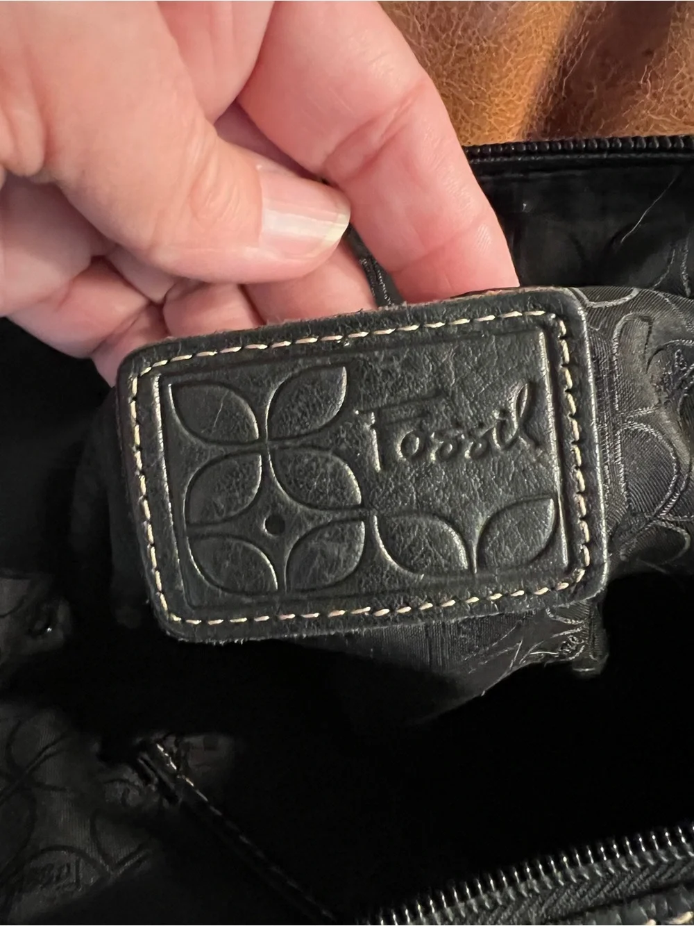 Fossil Black Leather Sutton Messenger Crossbody Bag